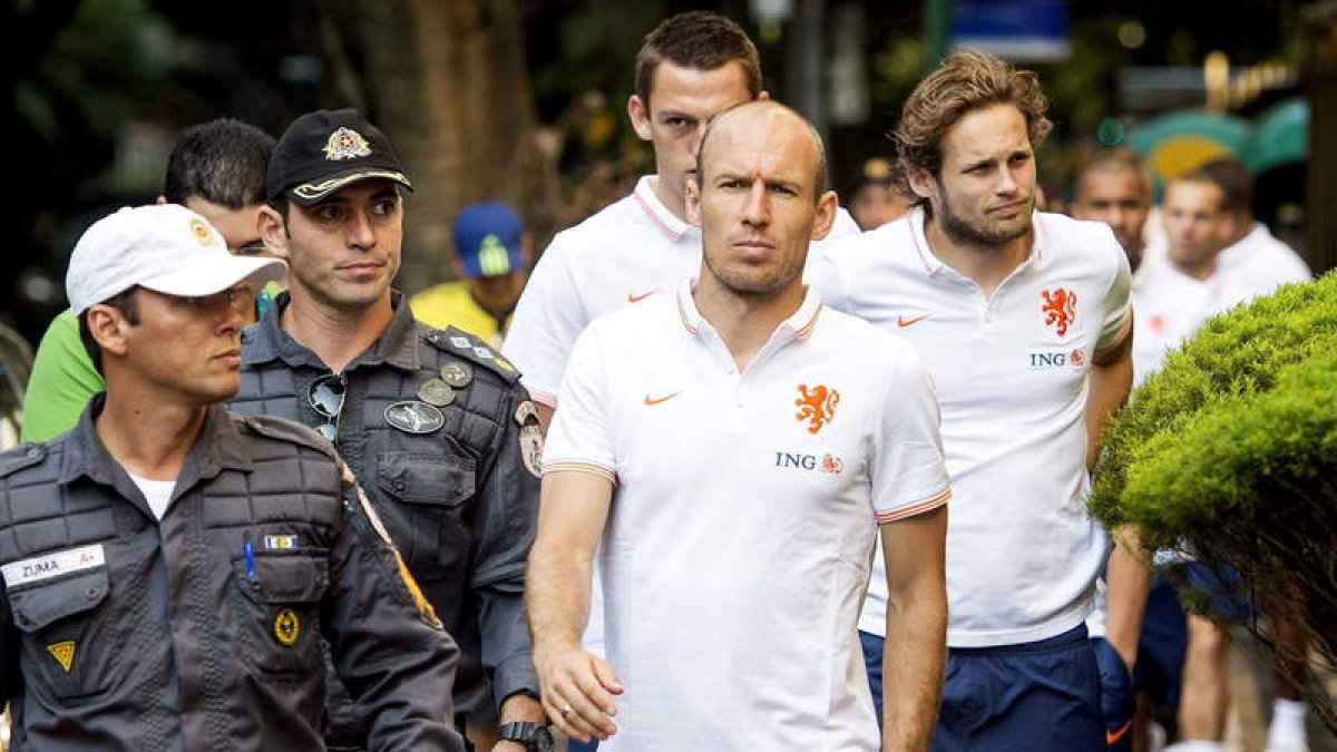 Los jugadores de la selección holandesa a su llegada a Río de Janeiro.