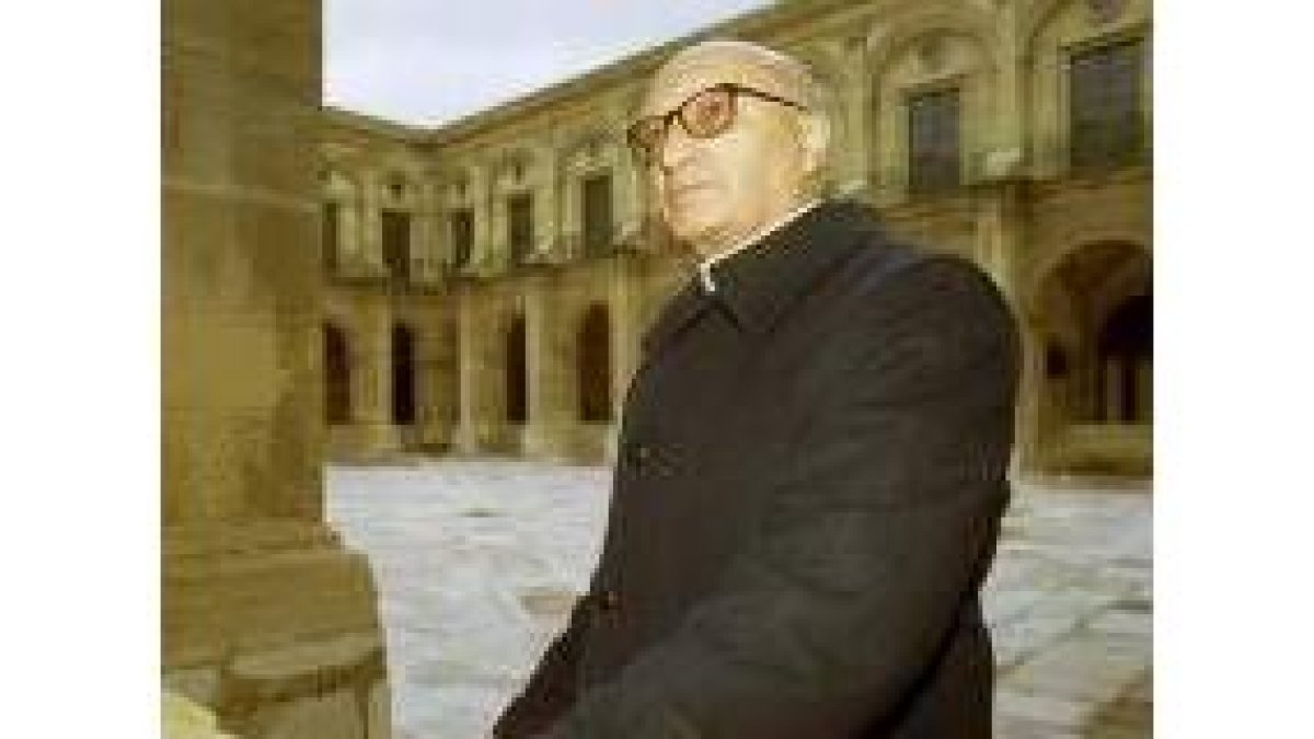 Imagen de archivo de Antonio Viñayo, abad emérito de San Isidoro