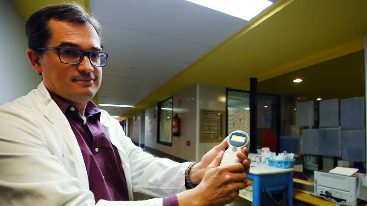 Luis Corral, jefe de la Unidad de Calidad del hospital, impulsor del proyecto. CÉSAR SÁNCHEZ