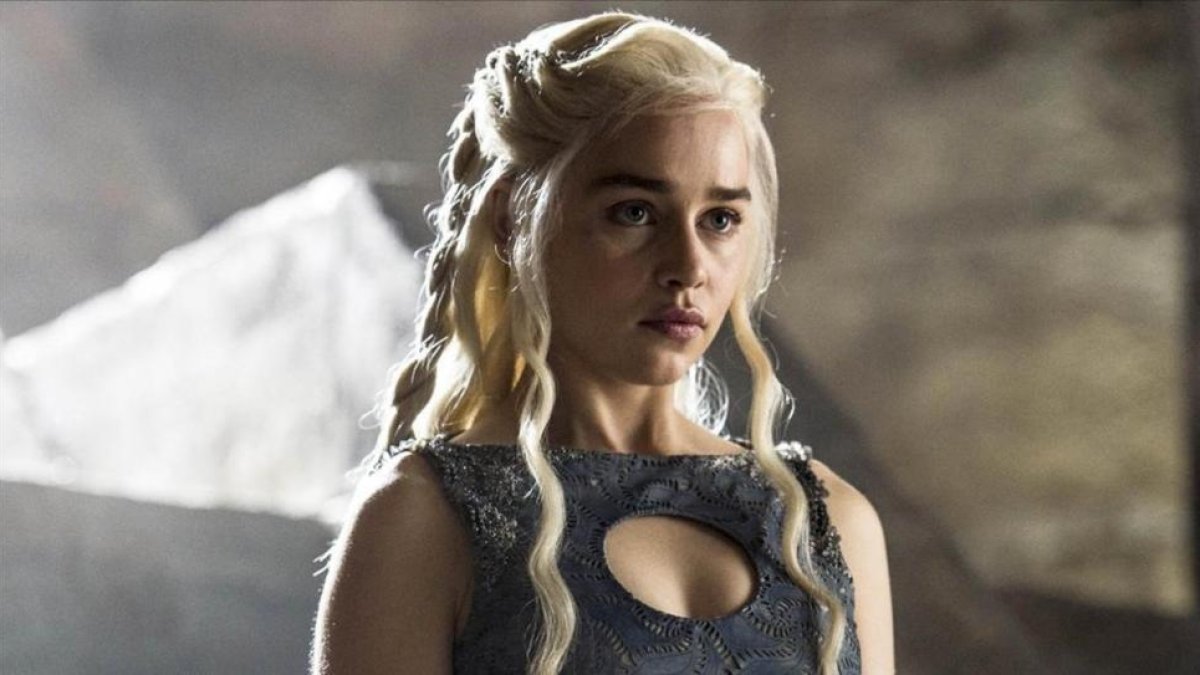 Emilia Clarke, como Daenerys en 'Juego de tronos'.