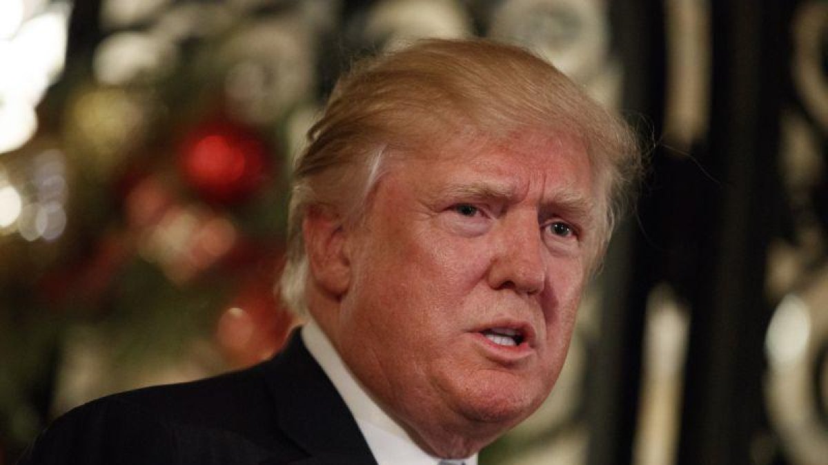 Donald Trump habla con la prensa, el miércoles en Palm Beach (Florida).