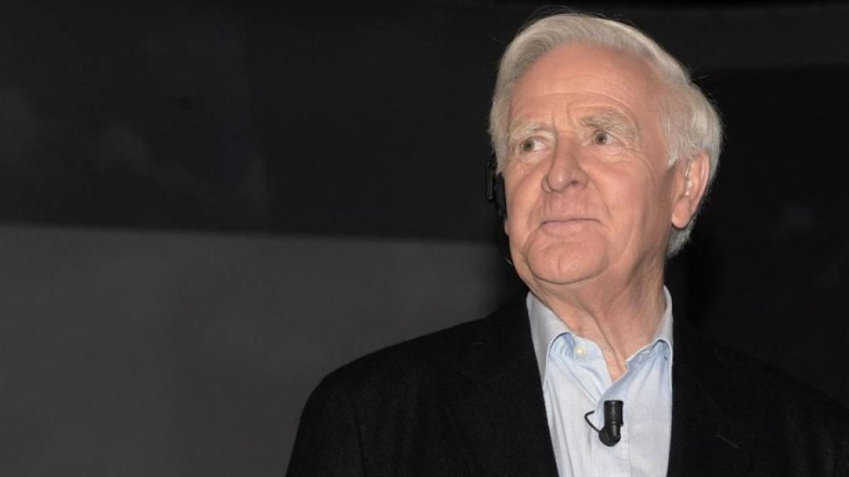 El escritor británico John le Carré.
