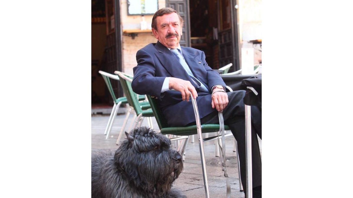 SECUNDINO PÉREZ