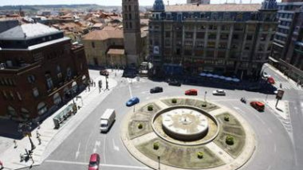 El edificio del BBVA y la Casa Roldán, están en la lista de la mejor arquitectura del siglo XX.