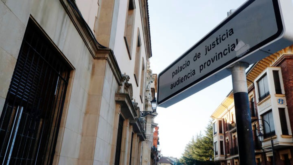 El juicio se celebrará hoy en la Audiencia Provincial. RAMIRO