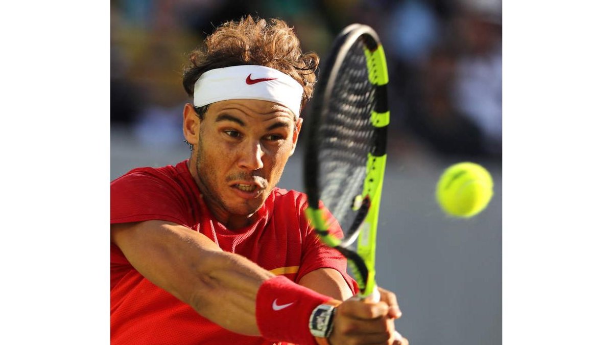 El español Rafael Nadal peleará por el bronce tras caer en semifinales ante Del Potro. FERNANDO MAIA