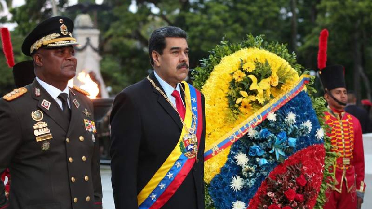 Nicolás Maduro preside un desfile militar en Carabobo (Venezuela). EFE