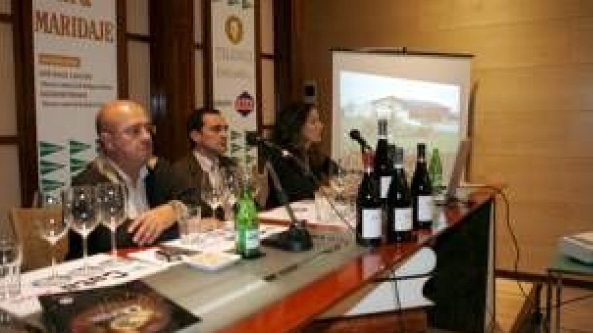 El Corte Inglés acogió ayer un maridaje de vinos de Bodegas Estefanía y Quesos Frías