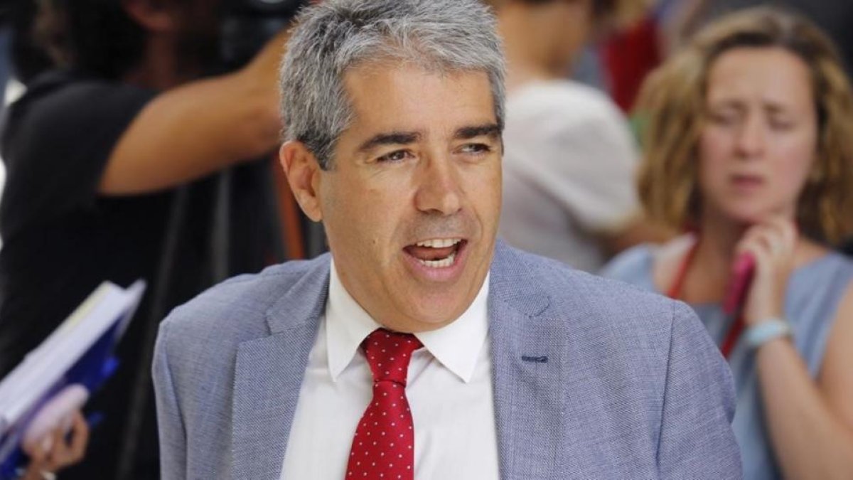 Francesc Homs a su salida del Congreso tras la sesión constitutiva de la XII lesgislatura.