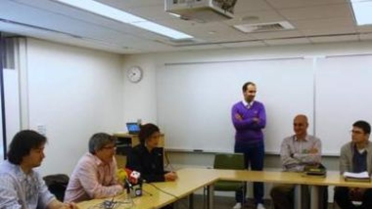 Un momento del encuentro universitario, ayer en Nueva York .