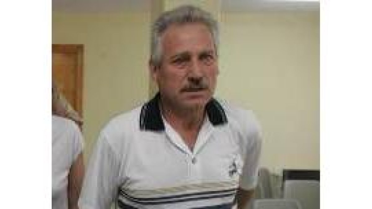 El alcalde Clemades Rodríguez fue el que retiró el alquiler del coto