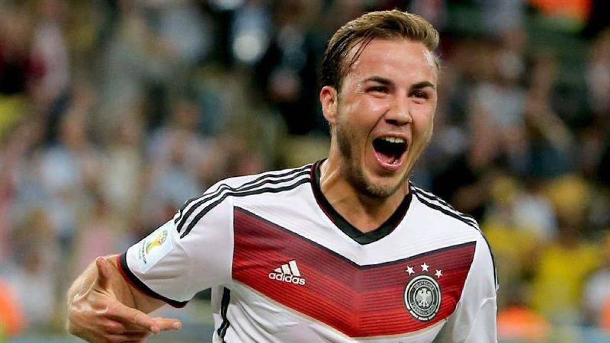 Götze.