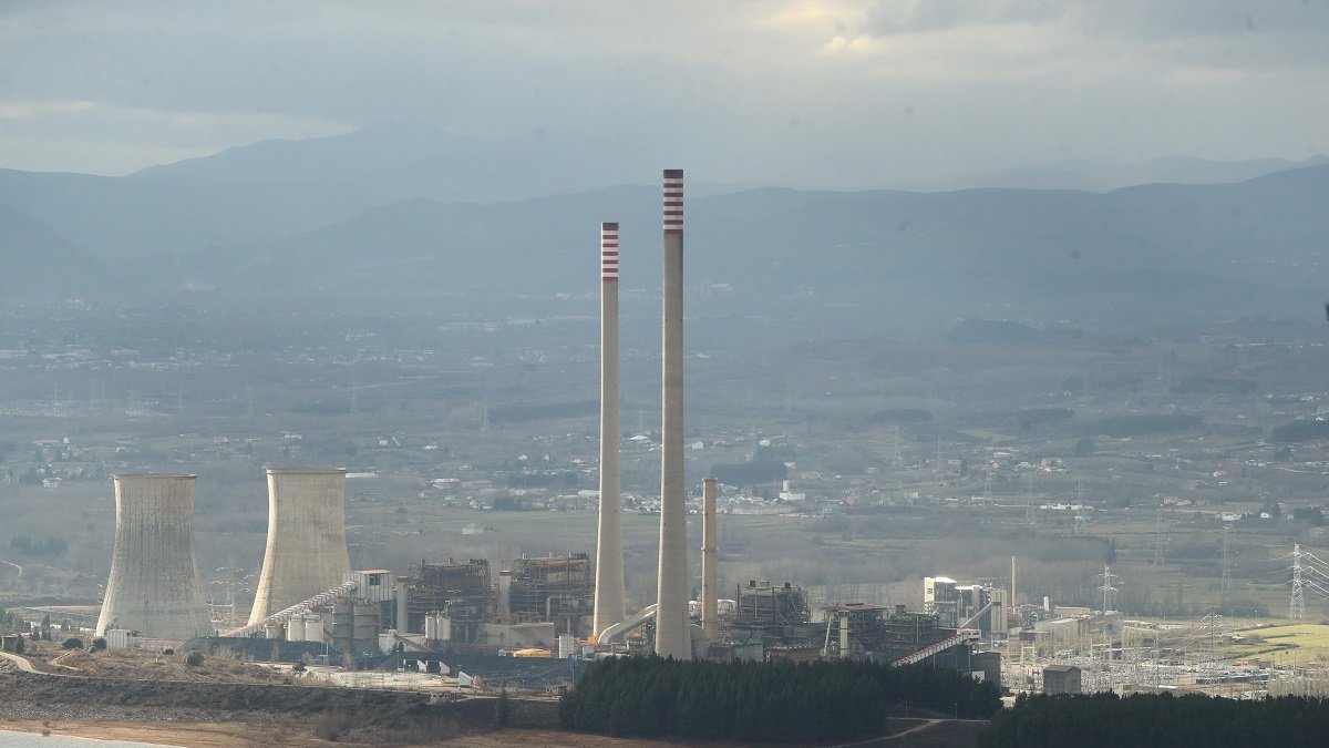 Central termica de Compostilla II. L. DE LA MATA