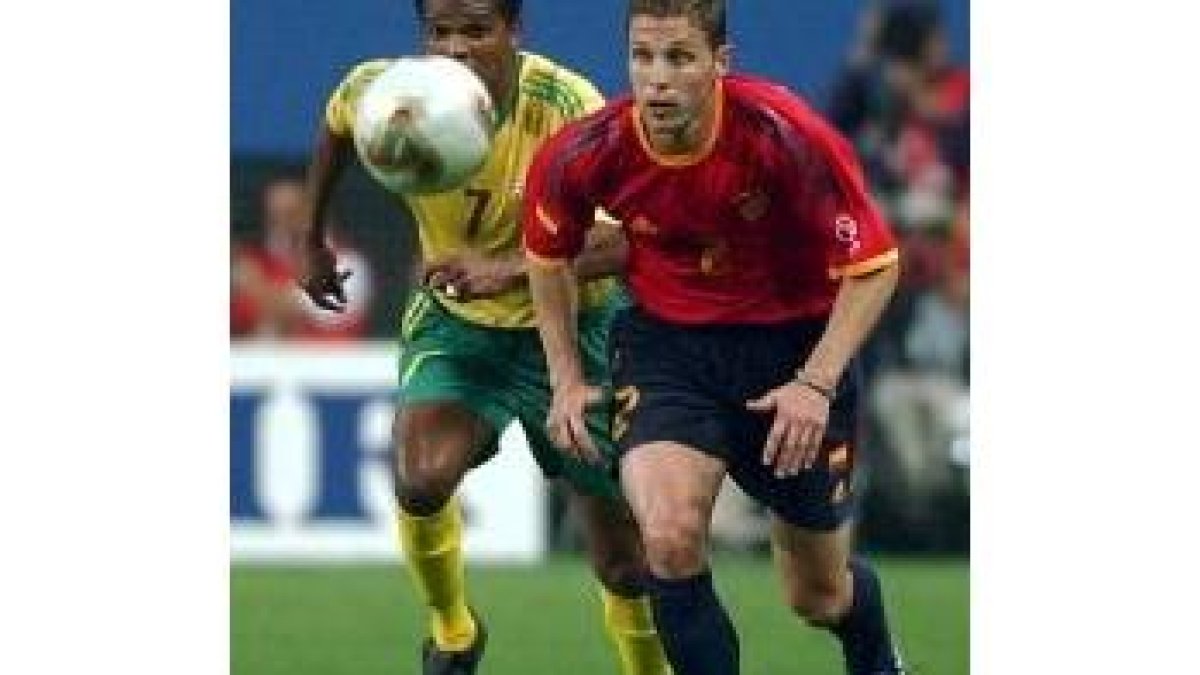 Curro Torres tuvo una buena actuación en su debut mundialista frente a la selección surafricana