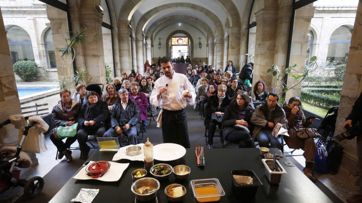 El Sica cede el protagonismo a las ponencias, el conocimiento y a las demostraciones, pensadas para que niños y mayores disfruten con el chocolate.