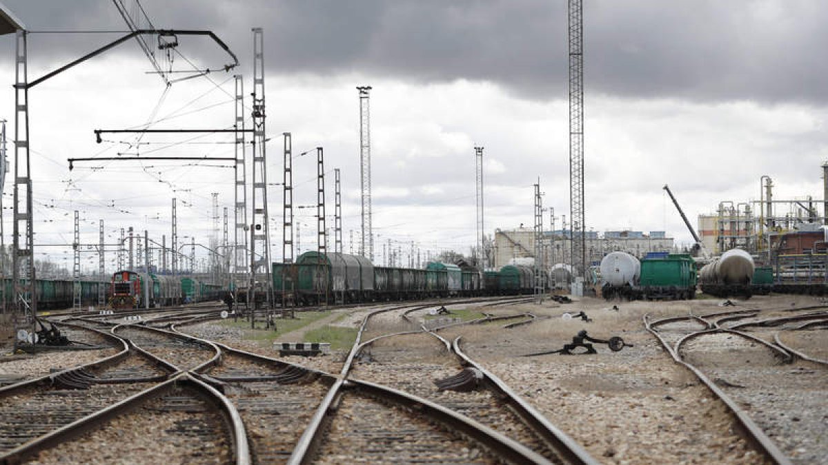 Nudo de vías al sur de la capital leonesa. ARCHIVO