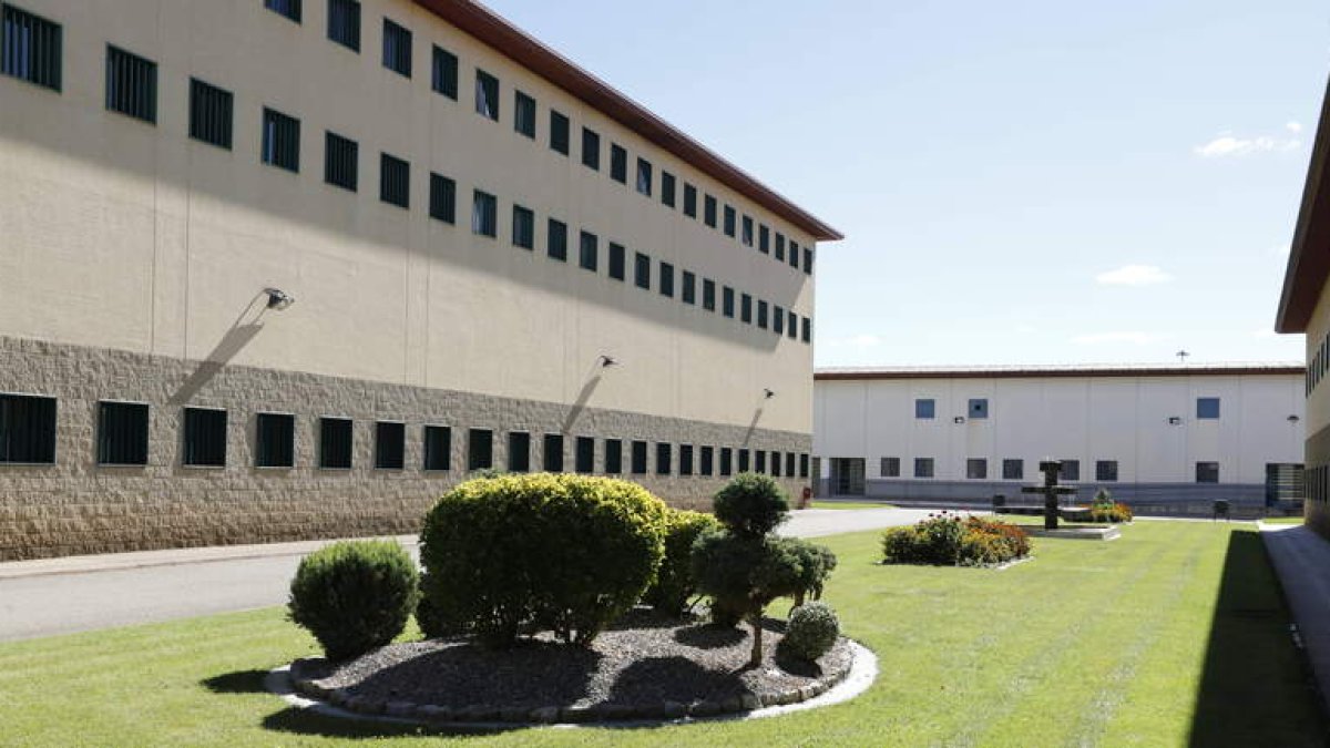 Instalaciones de la prisión de Villahierro, en Mansilla de las Mulas.