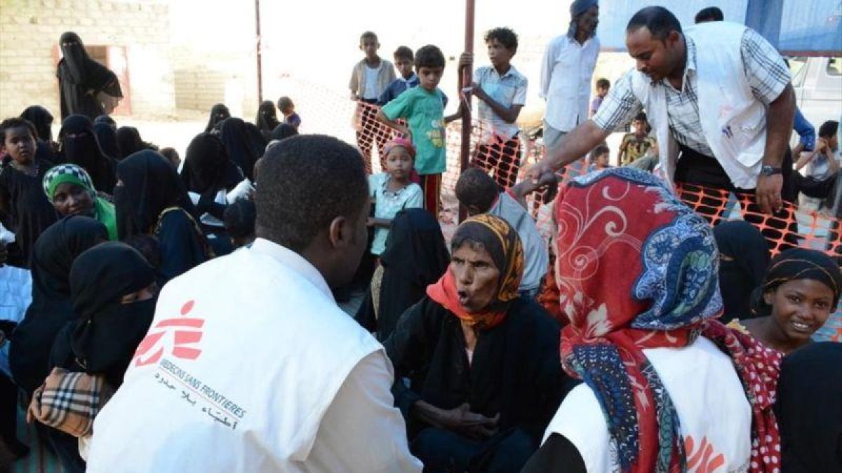 Una epidemia de cólera se ceba en Yemen, debilitada por la guerra.