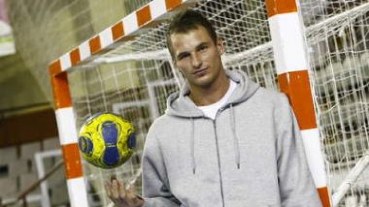 Martin Stranovsky tiene aún esta temporada y la siguiente de contrato con el Ademar.