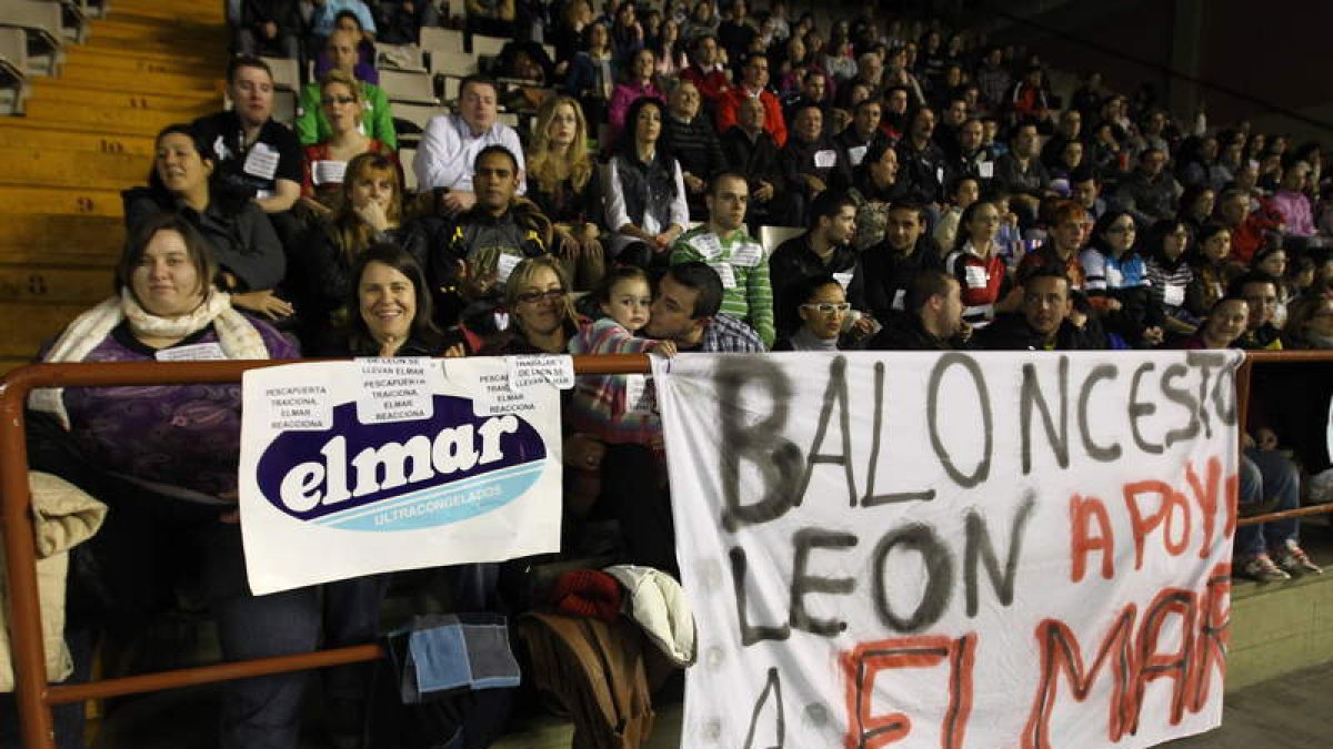 Los trabajadores de Elmar recibieron el apoyo del club.