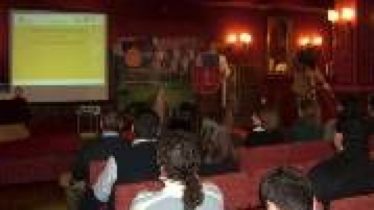 Un momento del acto de presentación de las monografías sobre la cecina de Astorga