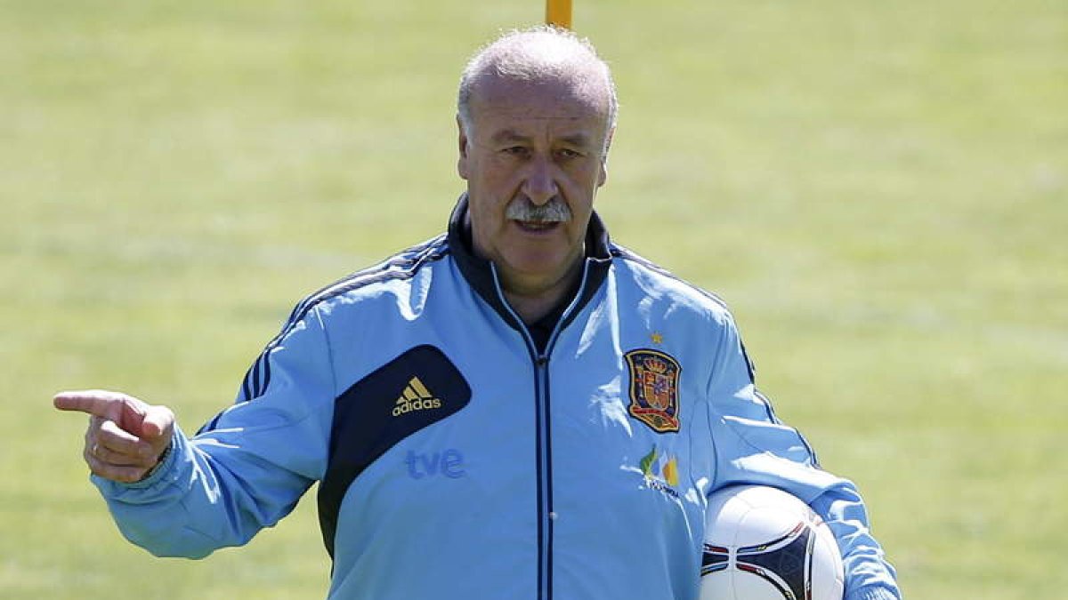 El seleccionador Vicente del Bosque, en una de las concentraciones con España.