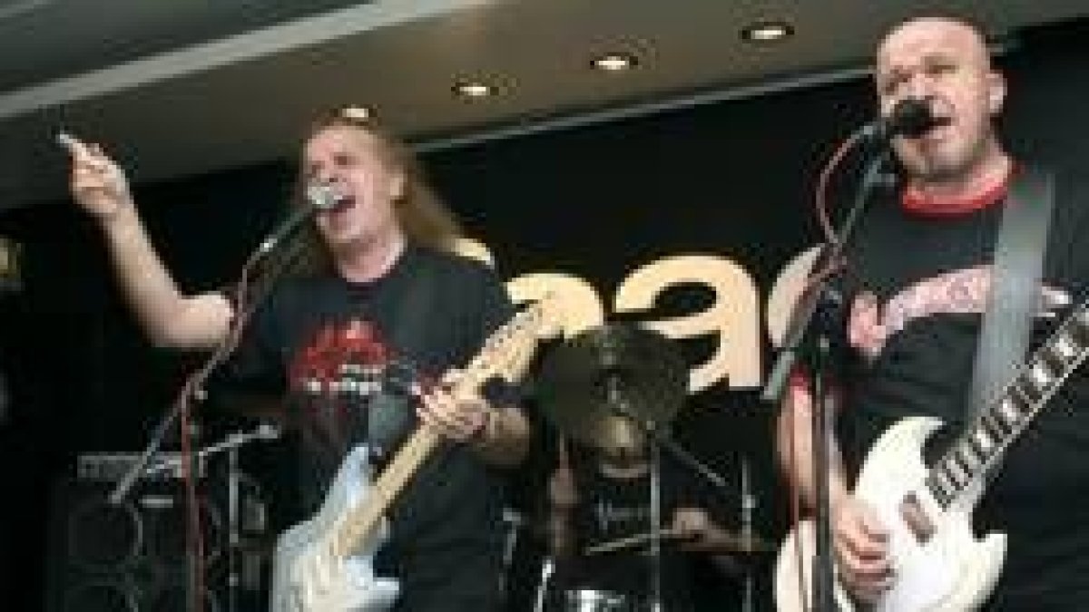 Armando y Carlos de Castro, durante la presentación en Madrid de su disco doble recopilatorio