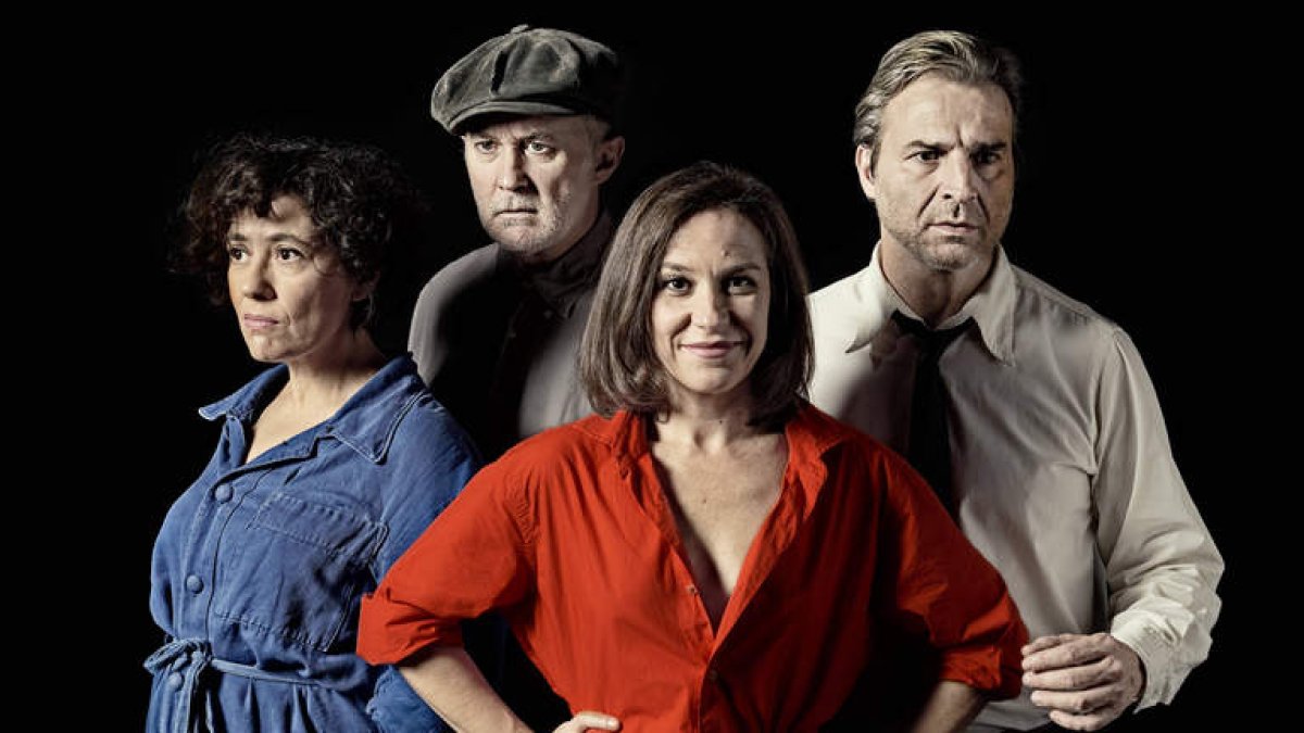Lola Botello, Luis Bermejo, Pilar Gómez y Alberto San Juan protagonizan ‘Mundo Obrero’. SERGIO PARRA