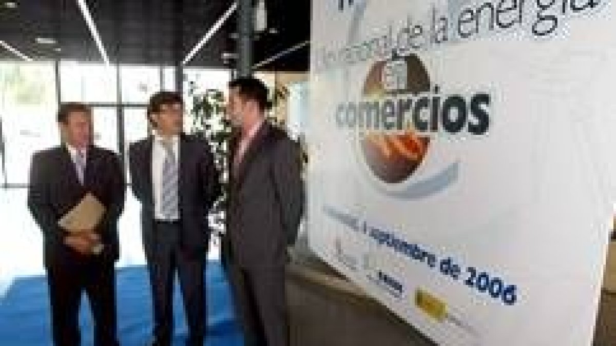 Rafael Delgado, viceconsejero de economía de la Junta en la charla de ayer sobre ahorro energético