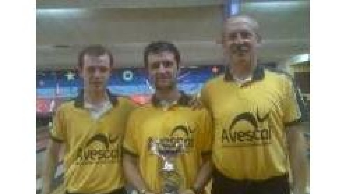 Integrantes del Strike 5 que logró el ascenso a Primera División