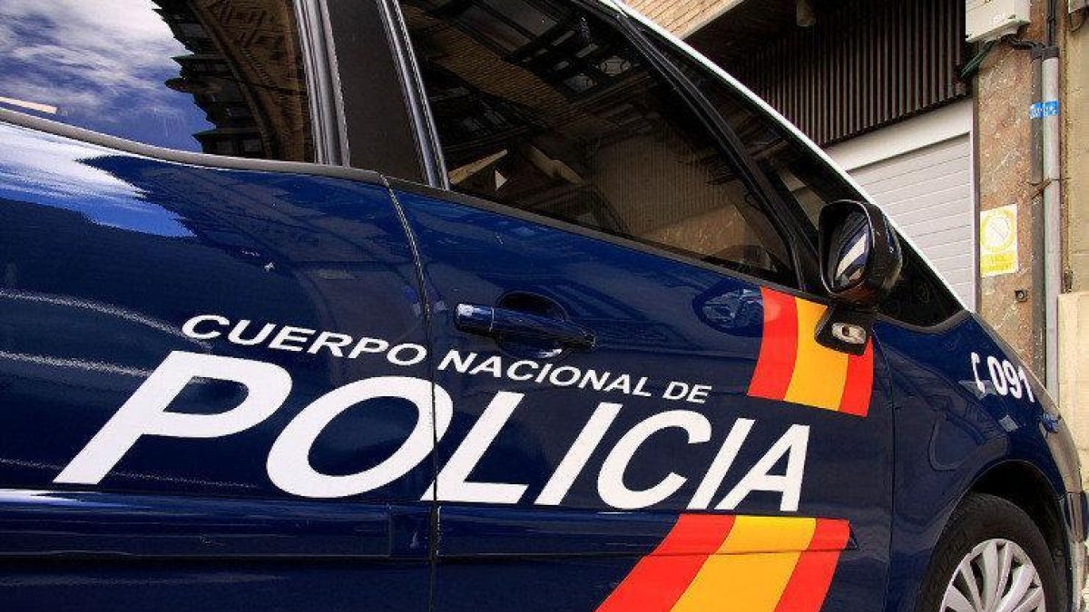 Vehículo de la Policía Nacional.