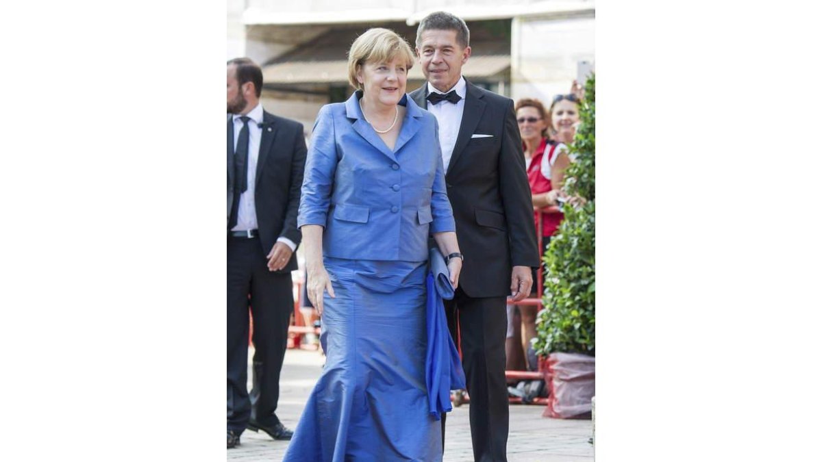 Angela Merkel y su marido, en una imagen de archivo.