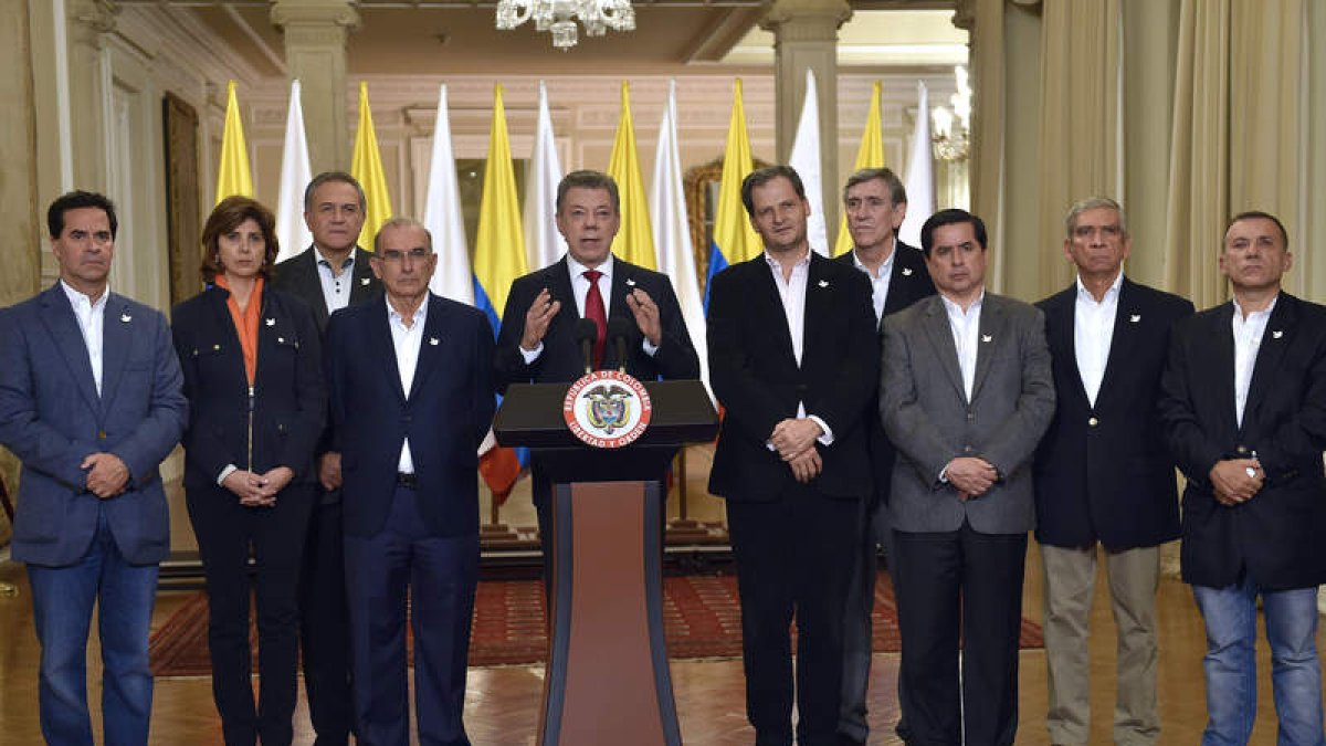 El presidente de Colombia en el momento de reconocer el triunfo del ‘no’ en el plebiscito. J. PABLO BELLO