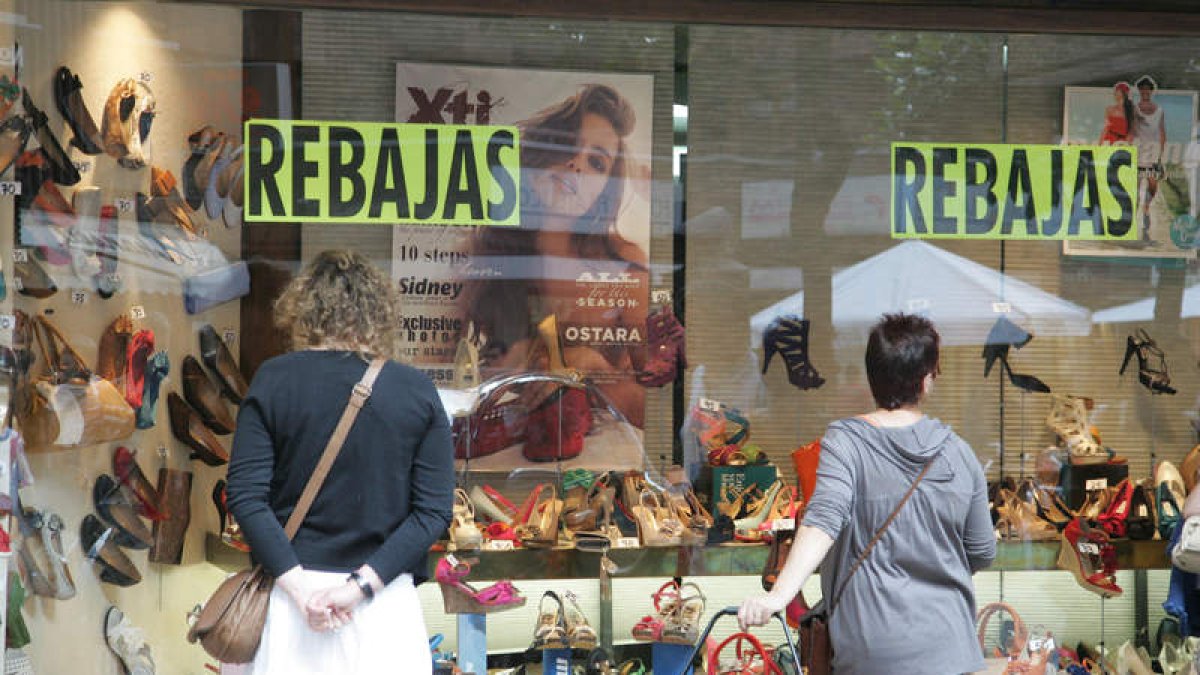 Los medianos comercios muestran más incertidumbre en la campaña que las grandes superficies.