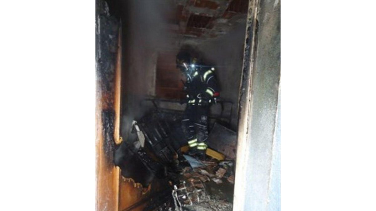 Imagen del incendio en Fuenlabrada (Madrid).