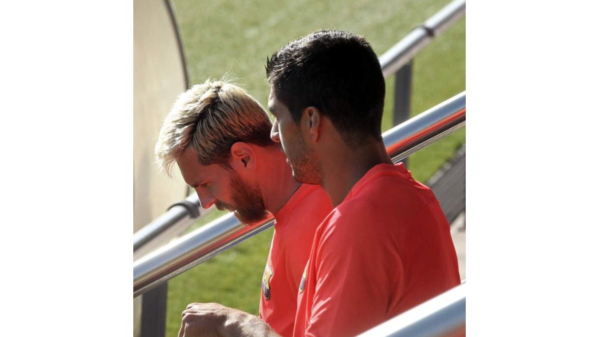 Leo Messi podría perderse el encuentro frente al Alavés. TONI ALIBR