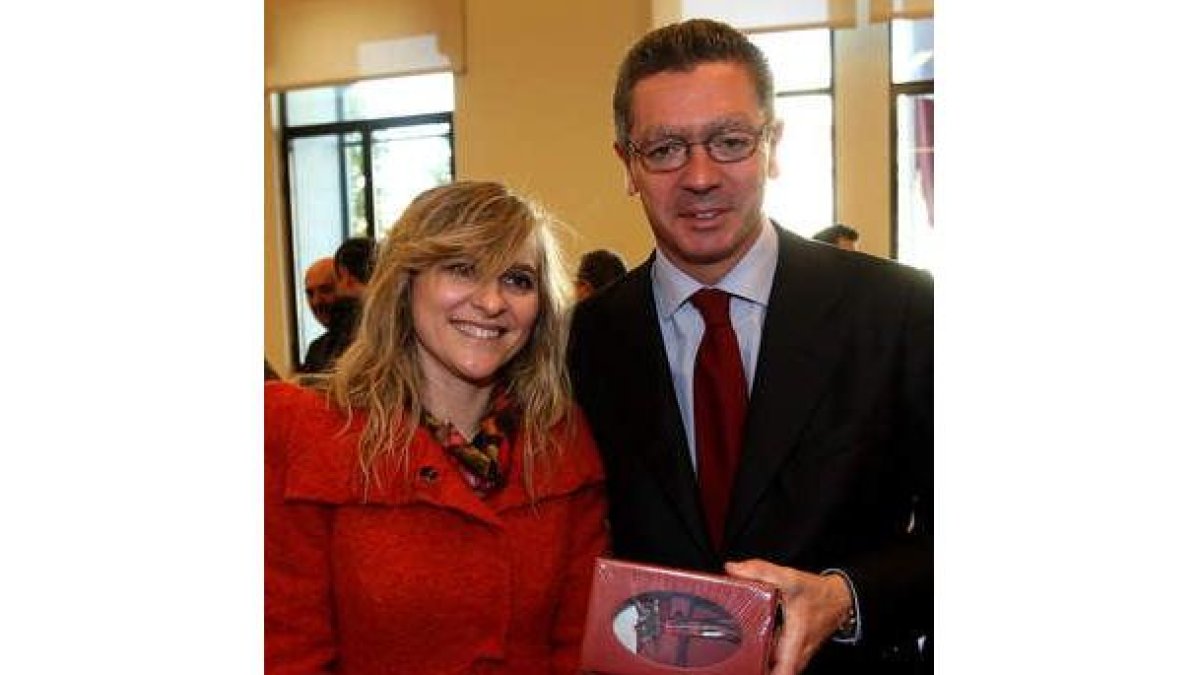 María Lafuente y Ruiz Gallardón, ayer en la presentación de la Estrella de Callao.