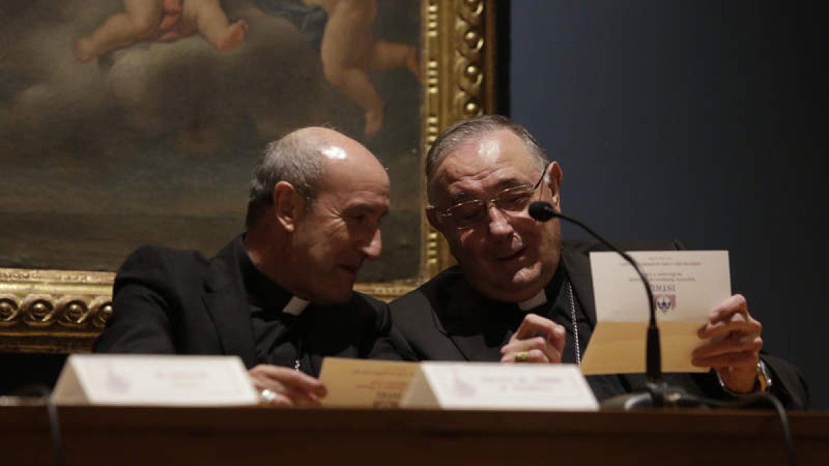 Jesús Fernández y Luis Ángel de las Heras, ayer. FERNANDO OTERO