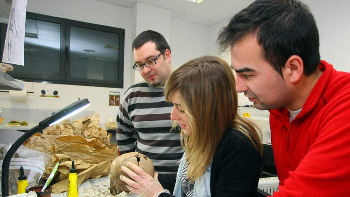 Marco González, Nuria Maqueda y René Pacheco, en una imagen de 2011.