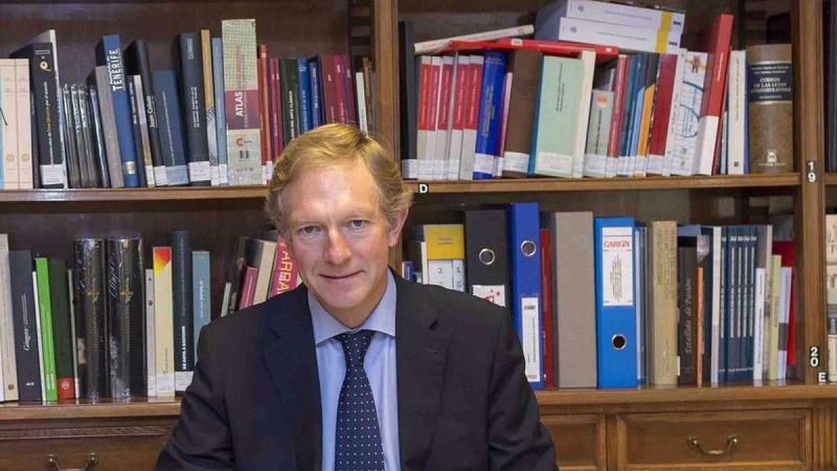 Imagen de archivo del leonés Miguel Ángel Recio, escritor y director general de la Sgae. ICAL