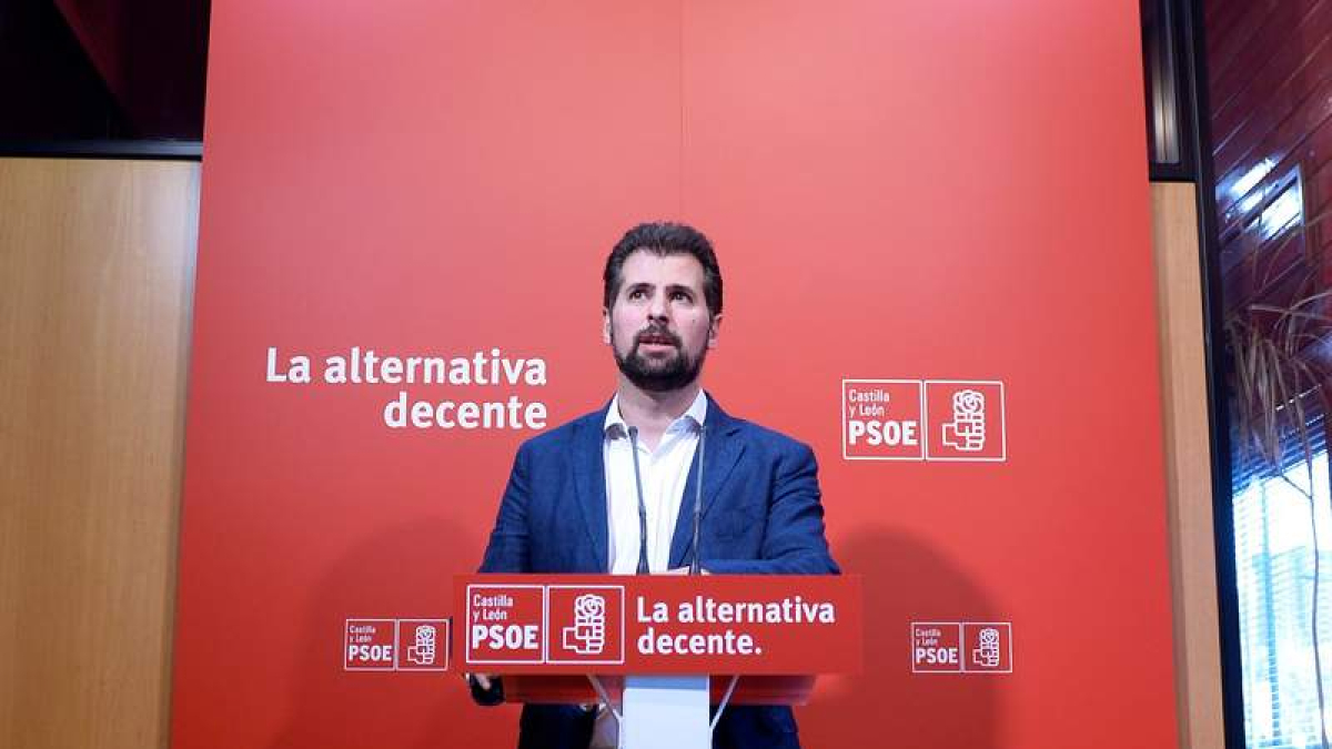 Luis Tudanca, en una reciente comparecencia ante los medios en Valladolid. NACHO GALLEGO