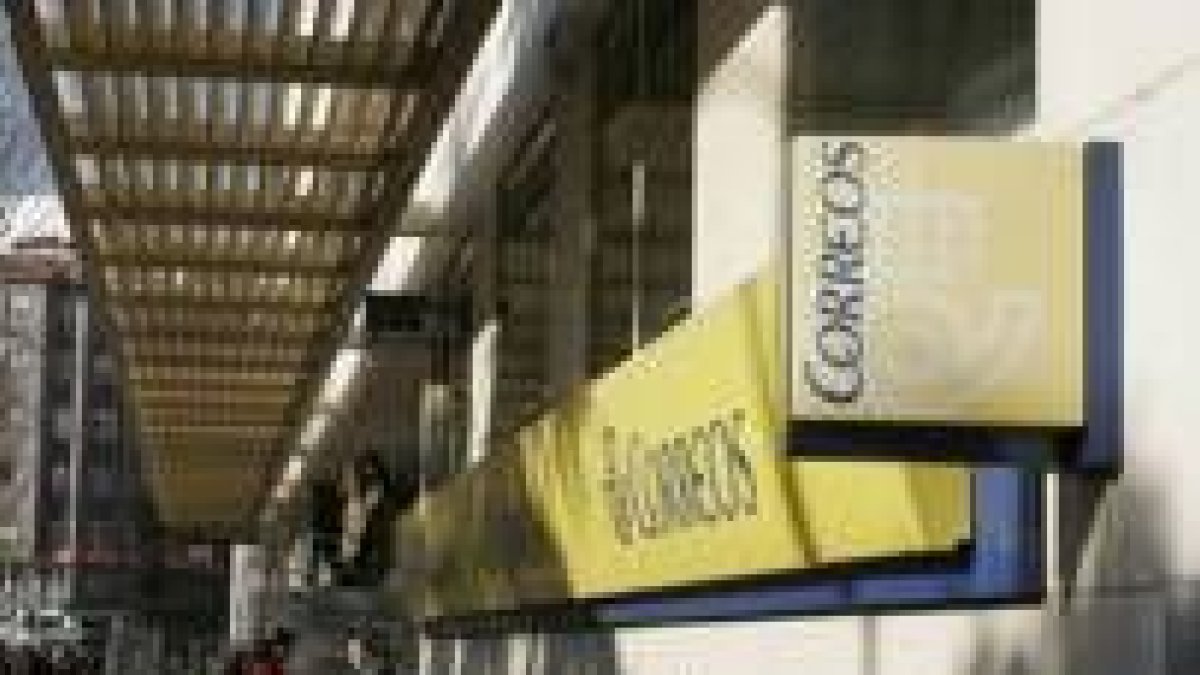 El paro en el centro automatizado de Asturias podría repercutir en el reparto de León