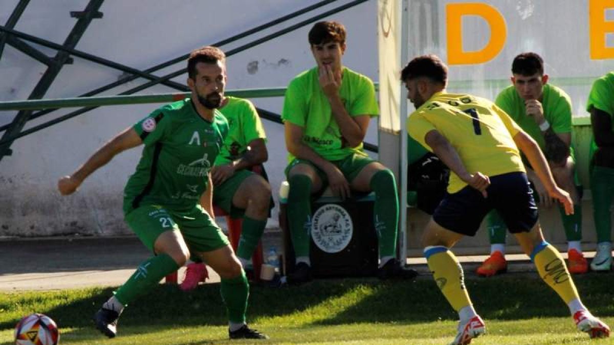 Ivi Vales está firmando un inicio notable de temporada aderezado con tres goles hasta ahora. ANDREA ROJO