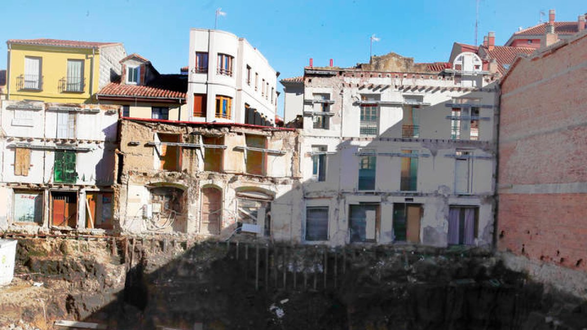 Desde la administración autonómica explicaron que el Ayuntamiento no tiene potestad para autorizar sin más un derribo de estas características. FERNANDO OTERO