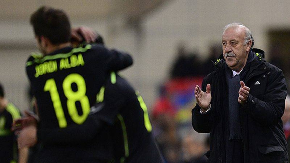 El seleccionador analiza la victoria contra Italia y destaca el trabajo de Diego Costa y Thiago.