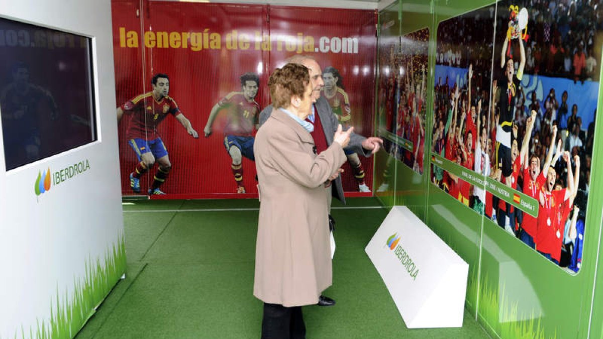 La exposición abrió ayer sus puertas y durante cuatro días mostrará los mejores momentos de La Roja.