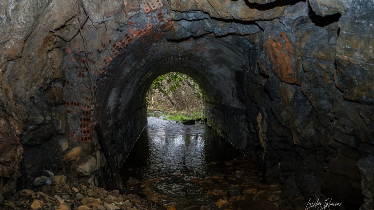 Recorrido por el interior de la mina Caleyo de Matarrosa del Sil, en una serie de fotografías cortesía de Luis Fernando Iglesias. LUISFER IGLESIAS