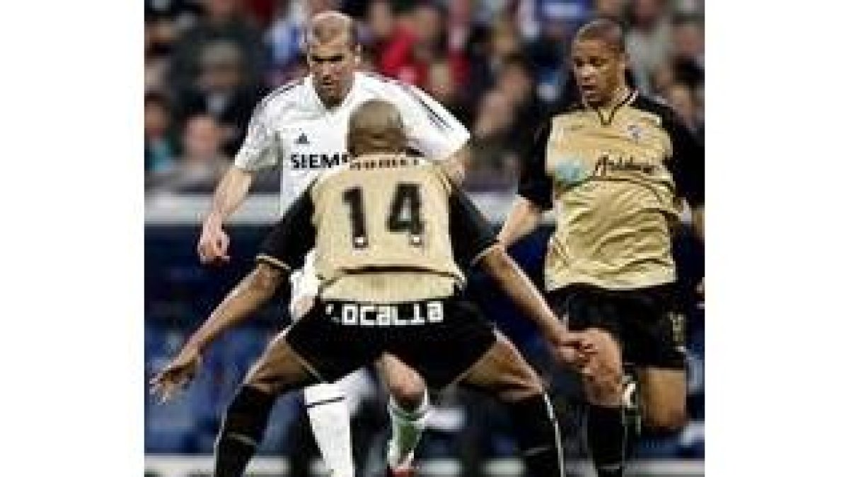 Zinedine Zidane no estará en Albacete por sanción, pero sí jugará el encuentro contra el Barcelona