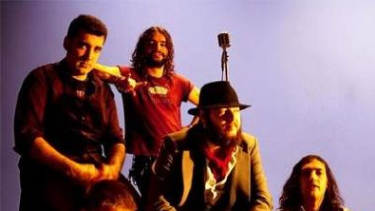 La banda Los Porretas actuarán en las fiestas cacabelenses