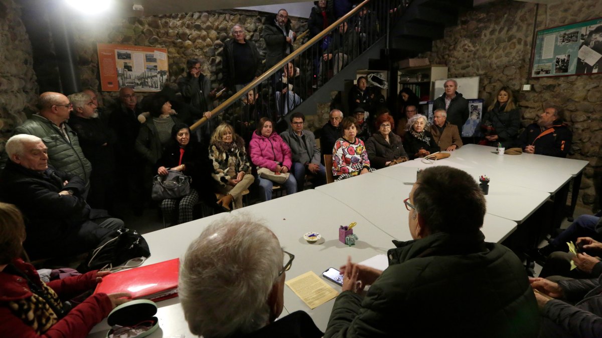 Asamblea de los vecinos del Húmedo. FERNANDO OTERO